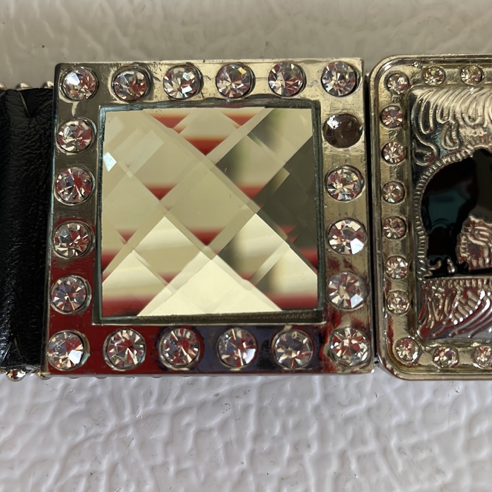 Atlas Women’s Embellished Western Belt. Very Good Condition. 44 Inches. - Picture 4 of 15
